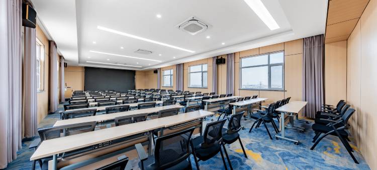 星朋酒店(东达小镇店)图片