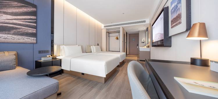 济南山东国际会展中心宜家亚朵酒店图片