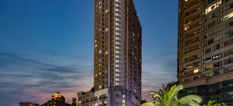 橡树林酒店(龙湖时代天街大坪地铁站店)图片