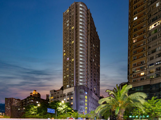 橡树林酒店(龙湖时代天街大坪地铁站店)