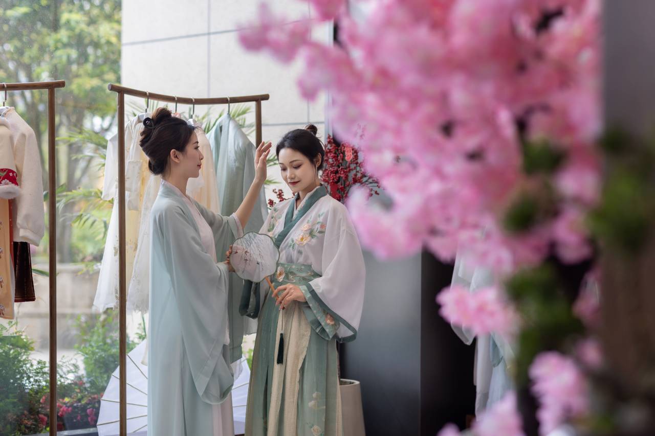 陌上轻雅酒店(康定城区情歌广场店)图片