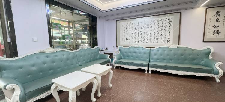 OYO乌鲁木齐百合宾馆(国际机场店)图片