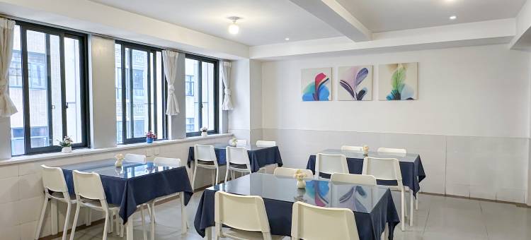 希岸·轻雅酒店(成都双流机场海滨城店)图片