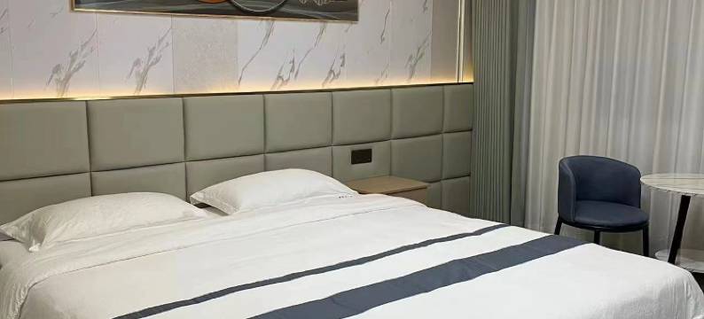 宝兴安尔吉大酒店图片