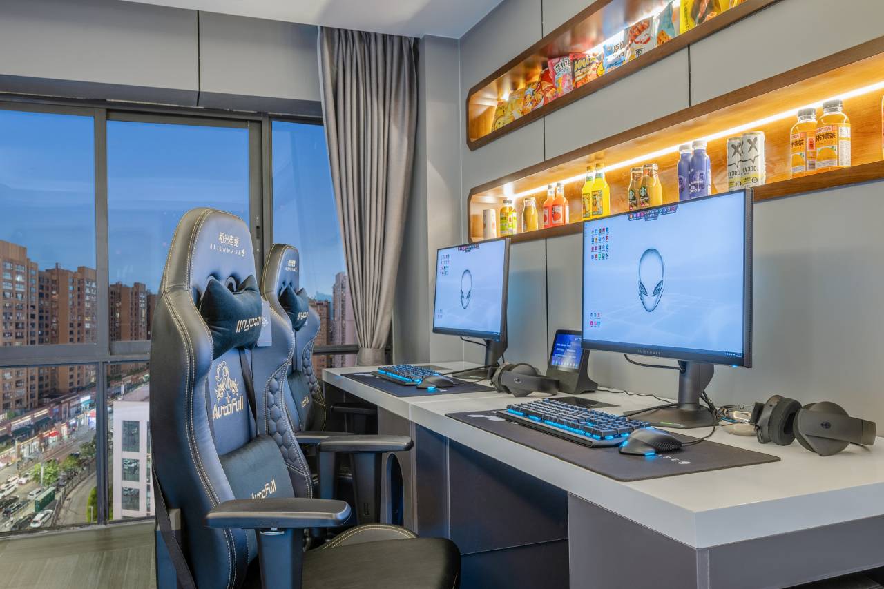 和光·ALIENSAPCE外星人电竞酒店(西昌邛海17度万达广场店)图片