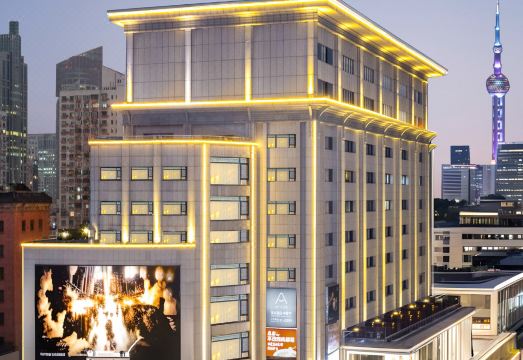 上海人民广场大世界地铁站亚朵酒店外景图