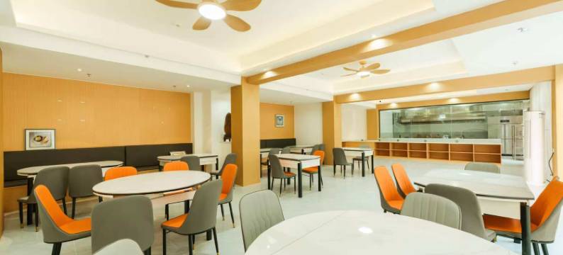 易蔓假日酒店(儋州两院海南大学店)图片