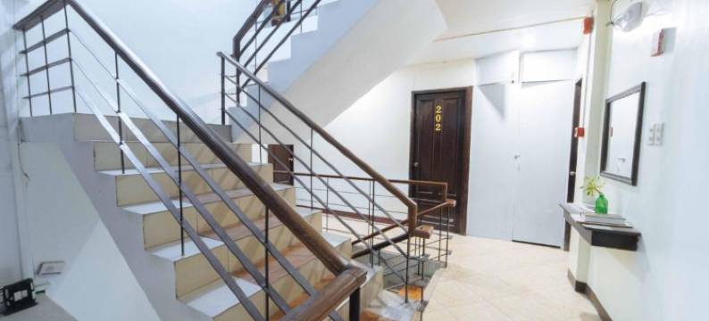 红多兹酒店 拉帕兹雷德斯科大道(RedDoorz @ Ledesco Avenue Lapaz Iloilo)图片