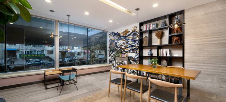 龙达瑞吉商务酒店(中央大街哈尔滨火车站店)图片