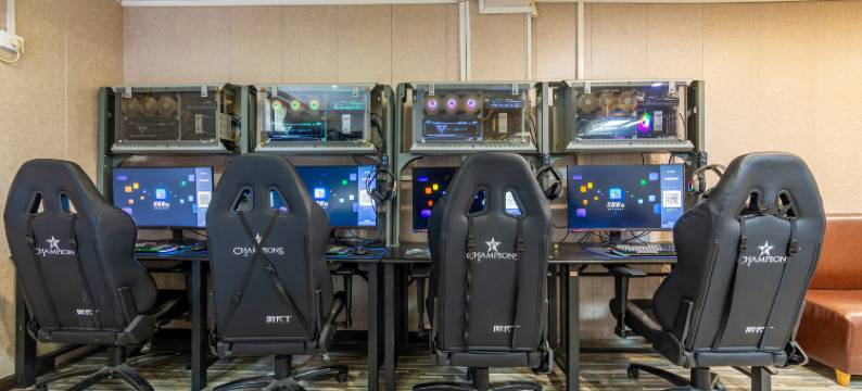 e拾光电竞酒店(武汉理工大学余家头校区店)图片