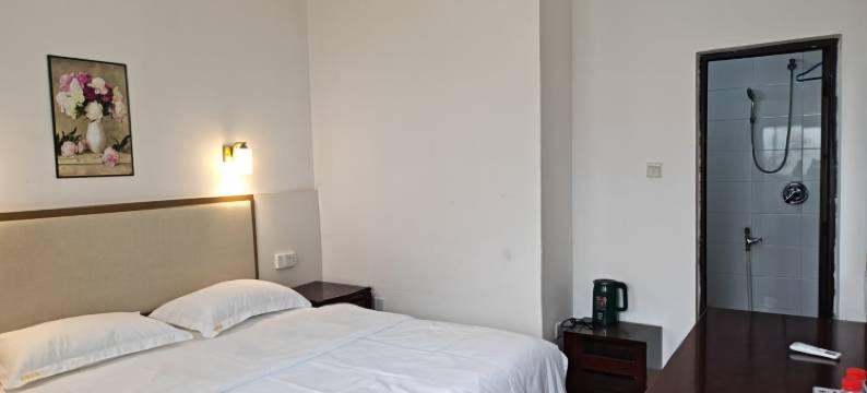 崇左甜蜜民宿(誉诚商场店)图片