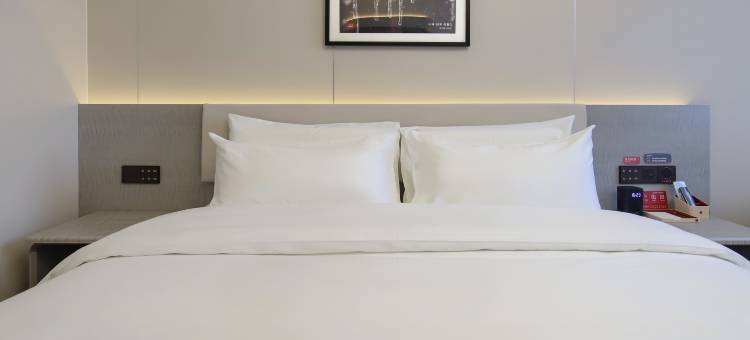 骏怡精选酒店(东兴路避暑山庄店)图片