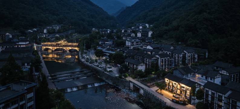 西岭·矿工熊猫的家民宿(大邑斜源古镇店)图片
