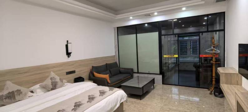 鸿运温泉民宿图片