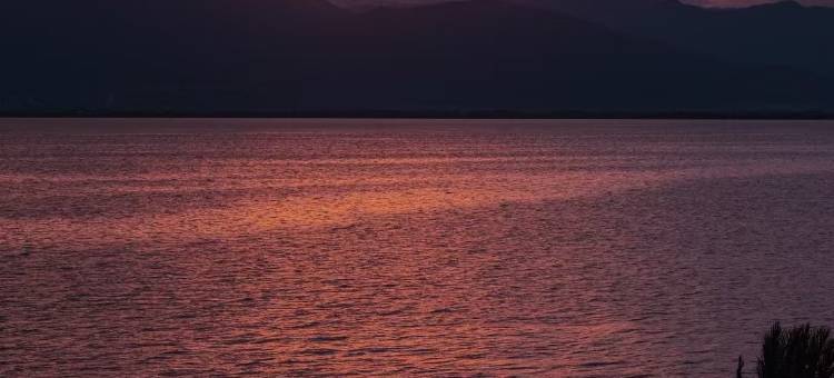 大理·洱畔博居CloudSkySea·亲水海景度假酒店(洱海双廊店)图片