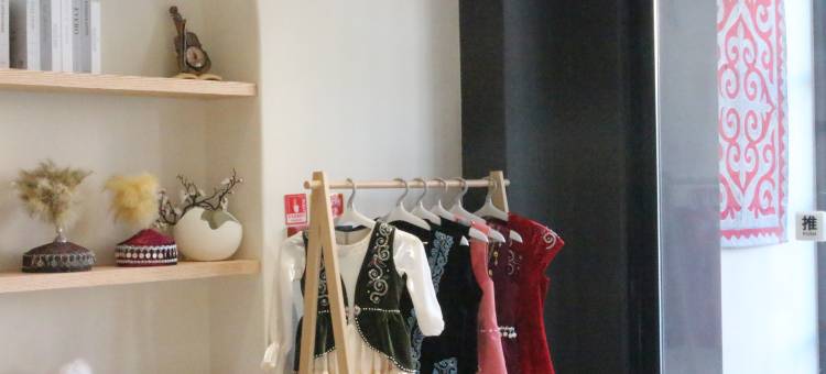 泰吉尔酒店(阿勒泰市万驰广场店)图片