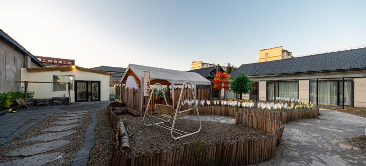 花筑·岳璟汤泉民宿(长白山北坡集散中心二道白河店)图片