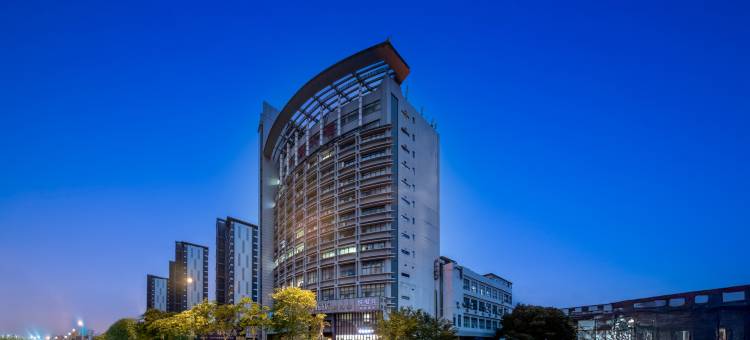 悦电竞酒店(扬州大学江阳路南校区店)图片
