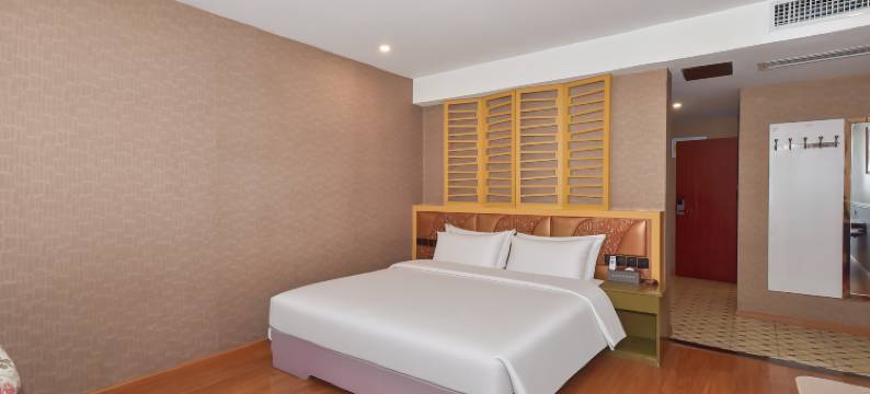 爱丽斯优迪酒店(都匀西山大桥石板古街店)图片