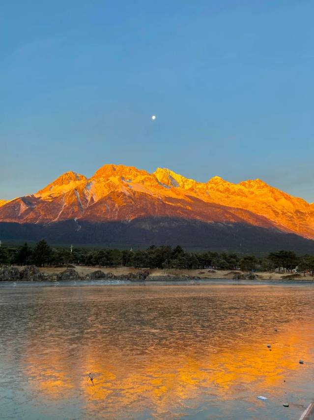 安束·Ans丨日照金山·与你共赴山海之约·雪山观景度假庭院图片