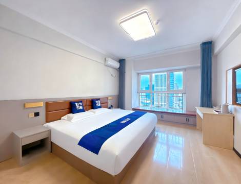 轻住酒店(济南西站山东国际会展中心店)