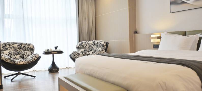 熹月里酒店(成都九眼桥牛市口地铁站店)图片