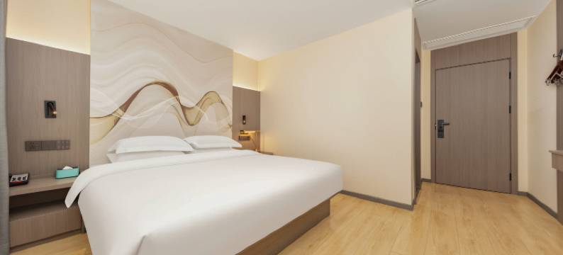 铭馨居酒店(九江新长江建材大市场店)图片