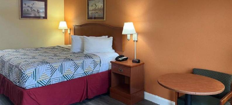 路易斯安那拉普拉斯 6 号汽车旅馆(Motel 6 la Place, La)图片