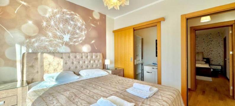 Blue Horizon Romi图片