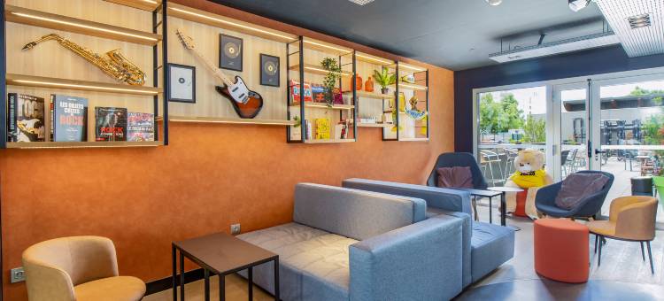 宜必思克莱蒙费朗中心体育场酒店(Ibis Clermont Ferrand Stade)图片