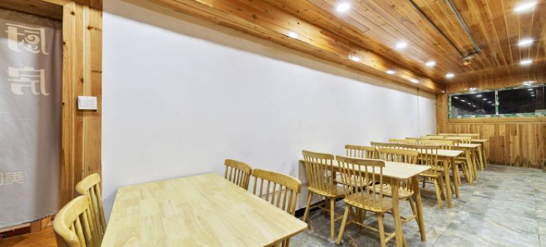 云亭依山精品民宿(西江千户苗寨店)图片