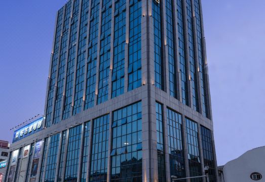 河源格兰云天·阅酒店（亚洲第一高喷泉店）外景图