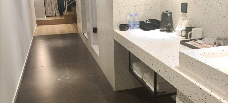 南昌NGNG酒店(红谷滩万达广场卫东地铁站店)图片