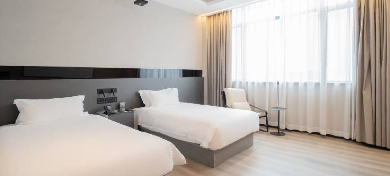 豪泰轻居酒店(汕头天山路万象城店)图片