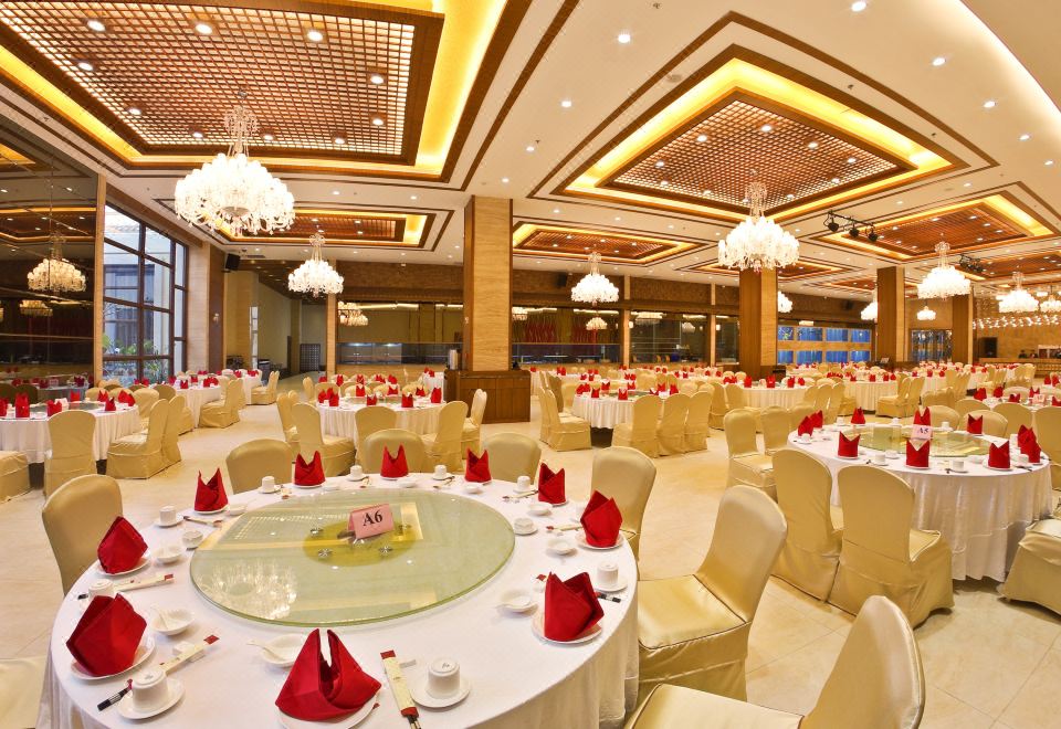 Zhongshan Hot Spring ResortHotel Overview