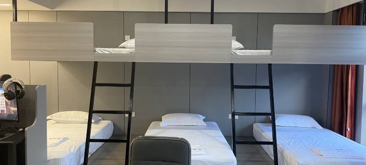 天门光致电竞酒店(万达广场店)图片