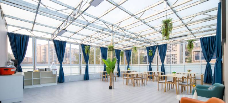 龙猫星球酒店(大邑高铁站店)图片