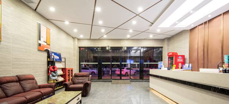 吉楚连锁酒店(石首湘鄂农贸城店)图片