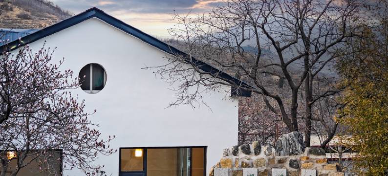 花筑·泰山听涧山居民宿(东御道风景区店)图片