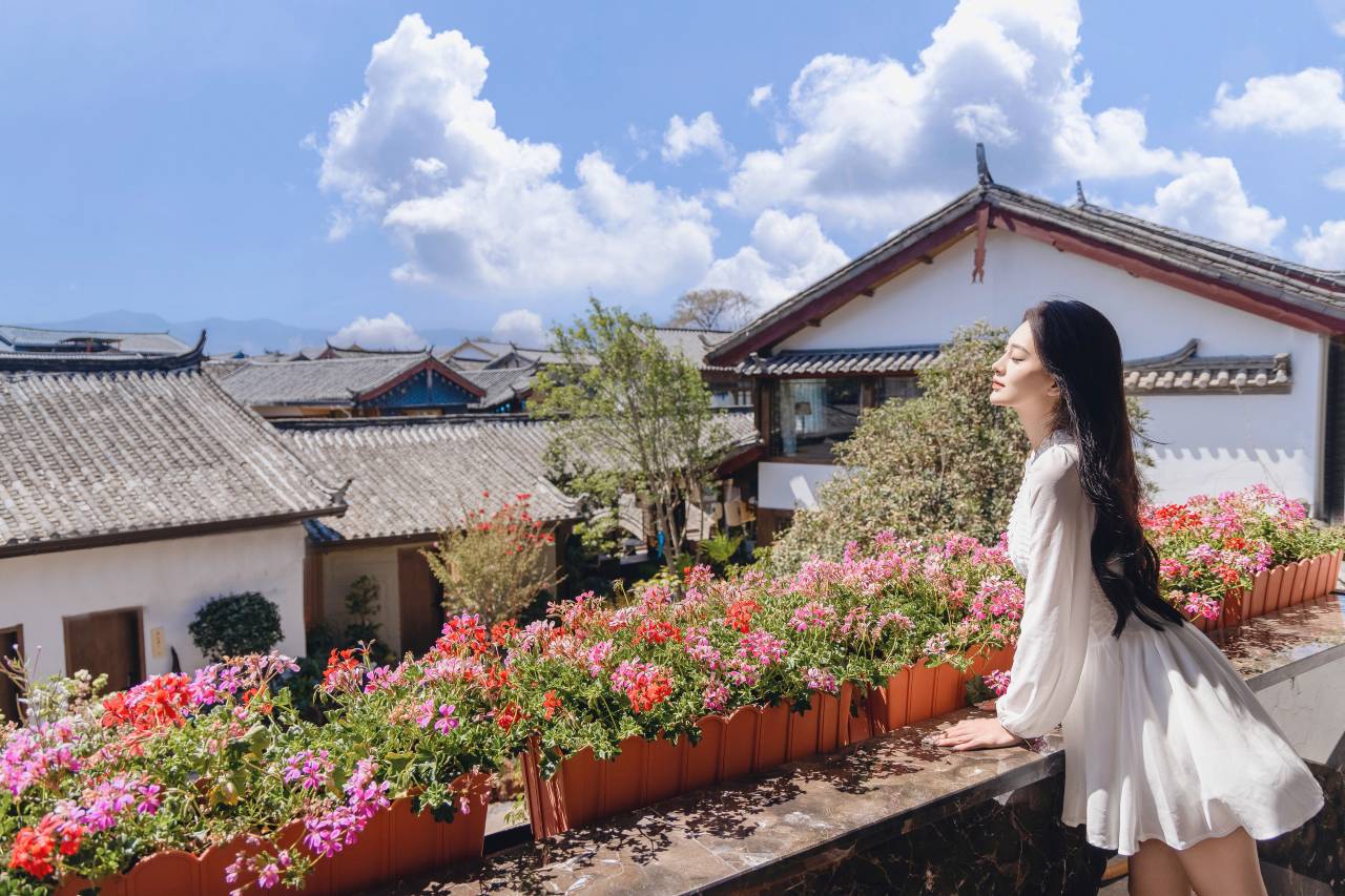 丽江Fog Gallery山岚溪畔·烟雨长廊古城全景酒店(木府南门店)图片