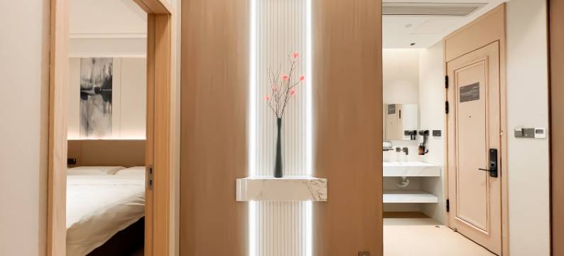 柏纳酒店(烟台山公园三叉街地铁站店)图片