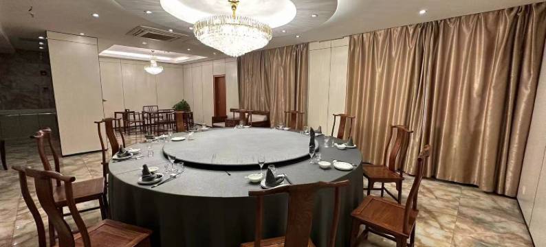 南京百草园宾馆(草场门南艺二师地铁站店)图片