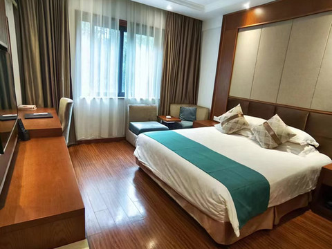 长旅沁庐假日酒店(井冈山风景区天街店)