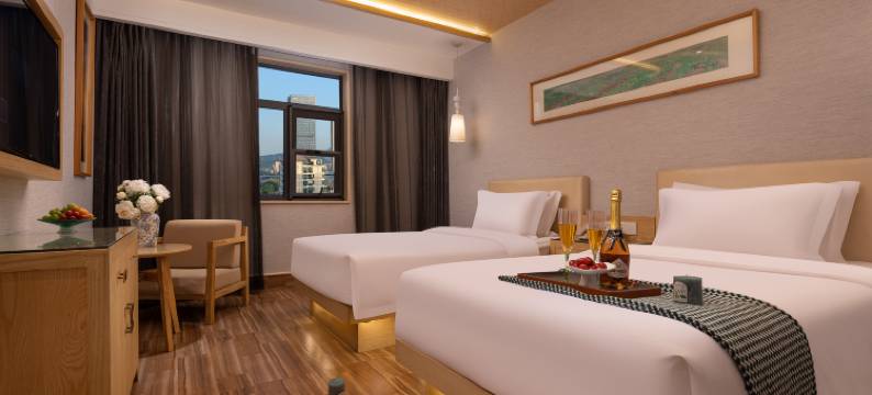 阜阳茉莉·月亮湾酒店(颍州里二里井夜市市中心店)图片