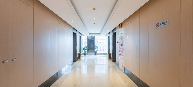 南昌县颐朵丨COMMERCIALHOTELS酒店(江西师范大学太子殿地铁站店)图片