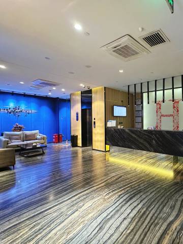 H酒店(太原柳巷水西门街精品店)