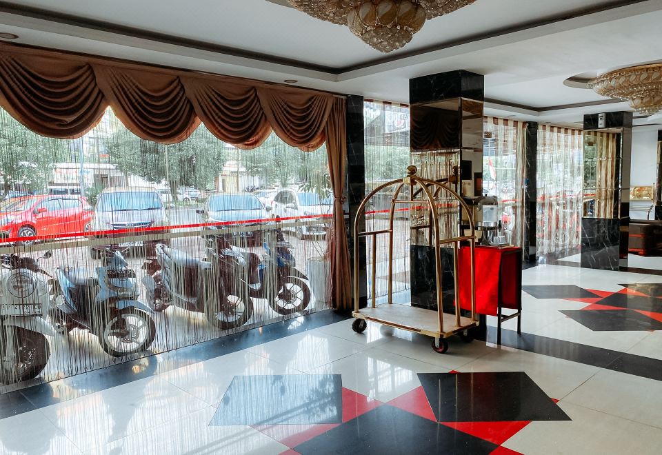 Lucky Star Hotel Near Harbour Bay Batam Hotel Overview