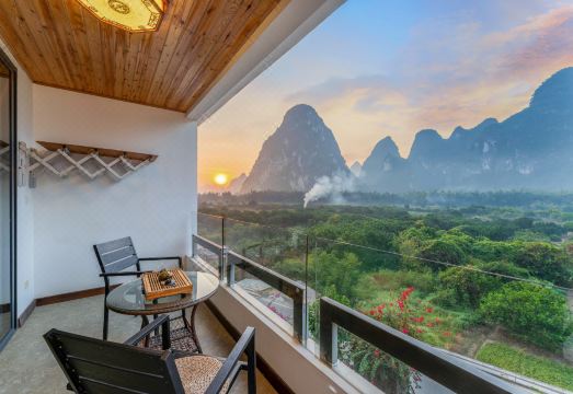 阳朔闲庭美宿（漓江20元人民币景区店）外景图