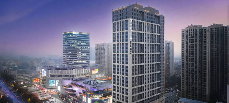 云居巨幕 | 180°云端观影美宿(许昌金汇广场胖东来天使城店)图片