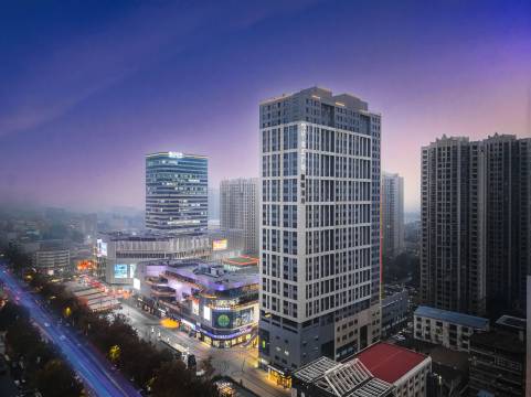 云居巨幕 | 180°云端观影美宿(许昌金汇广场胖东来天使城店)